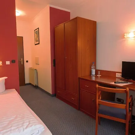 Gut-hotel Tannenhof 3* Haiger
